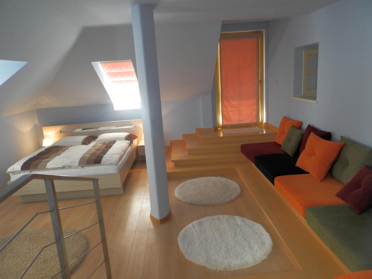 Nagyret Panzio Eger Bed & Breakfast Bagian luar foto