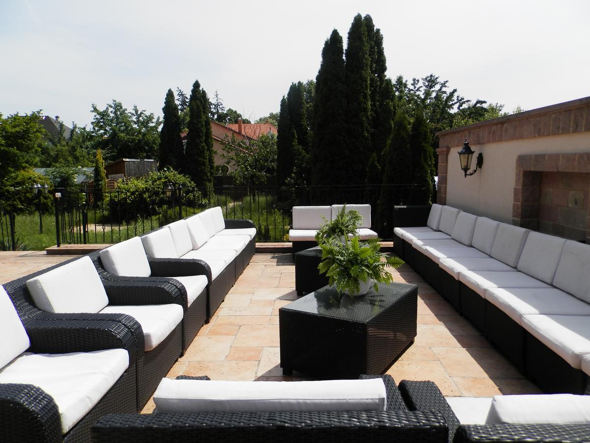 Nagyret Panzio Eger Bed & Breakfast Bagian luar foto