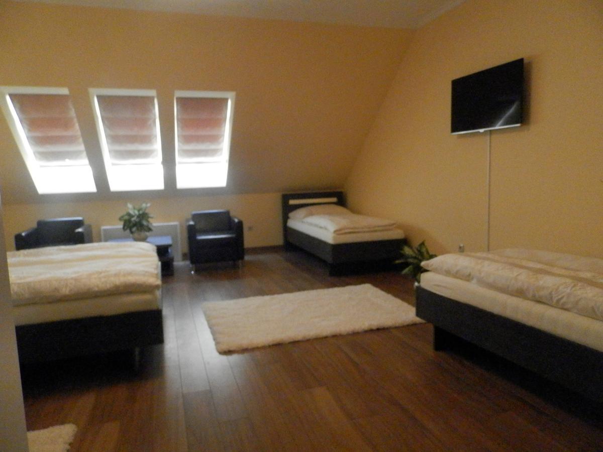 Nagyret Panzio Eger Bed & Breakfast Bagian luar foto