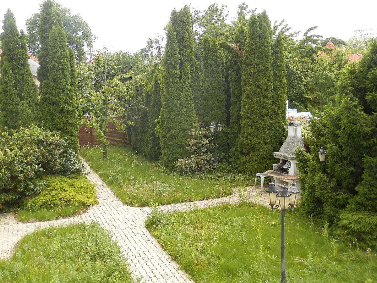 Nagyret Panzio Eger Bed & Breakfast Bagian luar foto