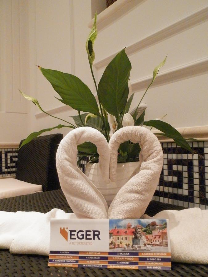 Nagyret Panzio Eger Bed & Breakfast Bagian luar foto